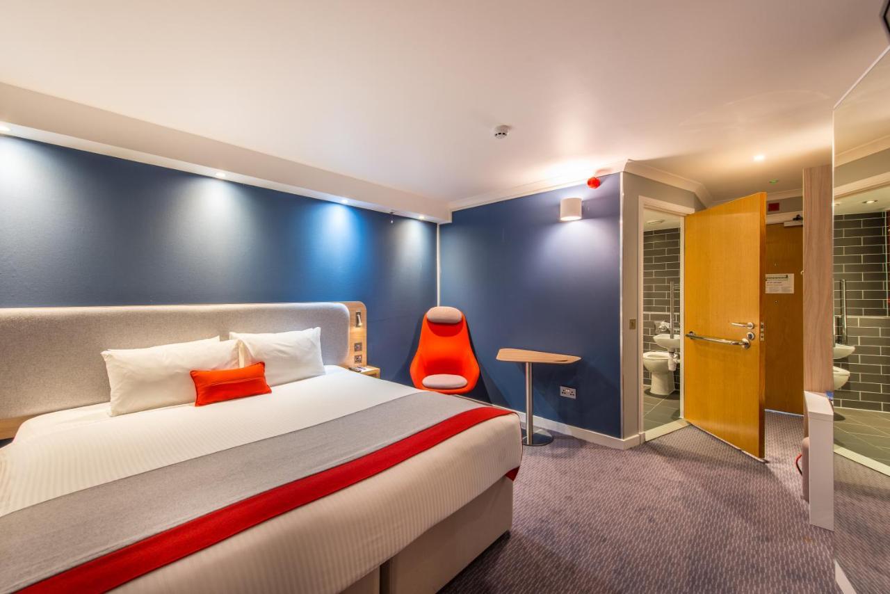 Holiday Inn Express Strathclyde Park M74, Jct 5 By Ihg Motherwell Exterior foto